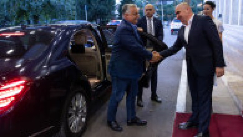 Premierul Ilie Bolojan a avut o întâlnire informală cu omologul său maghiar, Viktor Orban, miercuri, 23 iulie 2025, la Palatul Victoria. Foto: Guvernul României | Poza 5 din 5