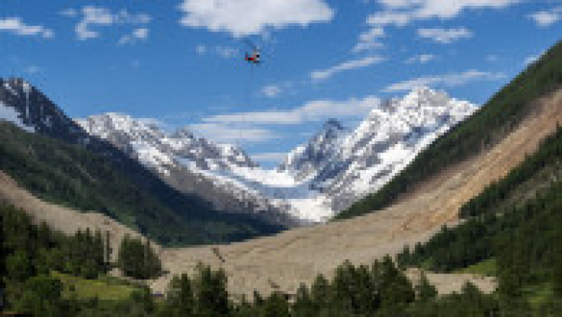 Un raport oficial din 2007 a arătat că ar fi nevoie de cheltuieli de miliarde de dolari pentru a putea apăra toate localitățile elvețiene amenințate de astfel de dezastre naturale. Foto: Profimedia Images | Poza 3 din 10