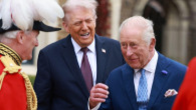 Donald Trump, însoţit de soţia sa Melania, au fost primiți de regele Charles al III-lea şi de regina Camilla, în prima zi a vizitei sale de stat în Regatul Unit. Foto: Profimedia | Poza 12 din 25