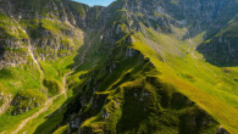 Peisaj din Munții Carpați. Sursa foto: Facebook / Zbor peste Munții României | Poza 9 din 13