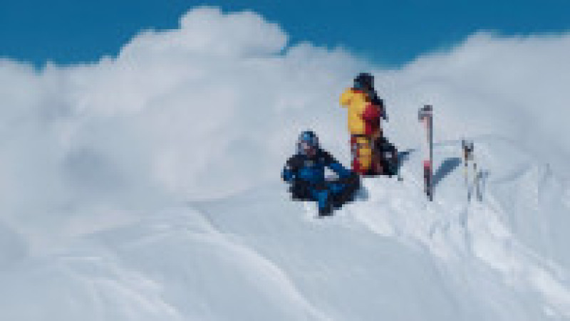 Andrzej Bargiel, polonezul care a făcut istorie coborând Everestul pe schiuri, fără oxigen suplimentar. Foto: Profimedia | Poza 3 din 6