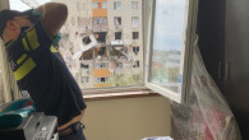 Apartamente distruse de explozia din Rahova FOTO: imagini amator | Poza 5 din 7