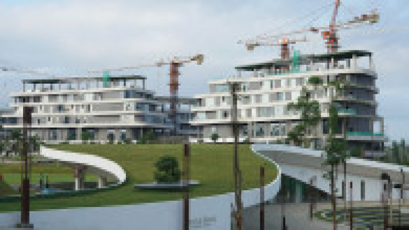 O mare parte din Nusantara se află în continuare sub construcție. Orașul pare mai degrabă o atracție turistică decât un oraș ce va deveni noua capitală a Indoneziei. Foto: Profimedia Images | Poza 4 din 8