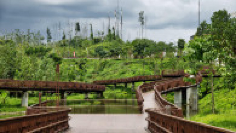 O mare parte din Nusantara se află în continuare sub construcție. Orașul pare mai degrabă o atracție turistică decât un oraș ce va deveni noua capitală a Indoneziei. Foto: Profimedia Images | Poza 7 din 8