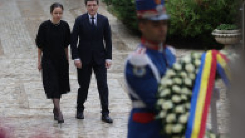 Nicușor Dan, președintele României, participă la ceremonia organizată cu ocazia repatrierii rămășițelor pământești aparținând ultimului domn al Moldovei, Grigore Alexandru Ghyka, la palatul Cotroceni din București, 9 noiembrie 2025. Inquam Photos / George Călin | Poza 2 din 5