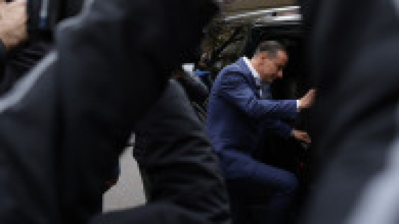 Daniel Băluță, candidatul PSD la alegerile pentru funcția de primar general al Capitalei își depune dosarul de candidatură la Biroul Electoral Municipal din București, 15 noiembrie 2025. Inquam Photos/ George Călin | Poza 3 din 9