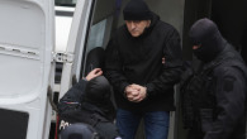 Horațiu Potra este escortat de polițiști în sediul Curții de Apel București, 21 noiembrie 2025. Foto: Inquam Photos / George Călin | Poza 4 din 4