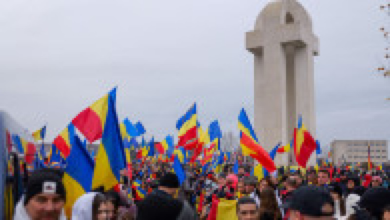 Călin Georgescu a mers la Alba Iulia de 1 Decembrie. Foto: INQUAM Photos / Dana Cotovanu | Poza 1 din 5