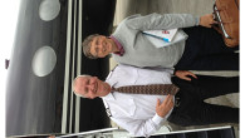 Pilot de avion și Bill Gates. Foto: oversightdemocrats.house.gov | Poza 14 din 19