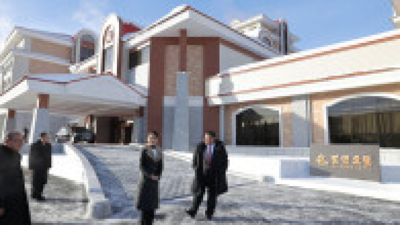 Kim Jong Un şi fiica sa au inaugurat o nouă staţiune montană luxoasă, Samjiyon Foto: Profimedia | Poza 2 din 9
