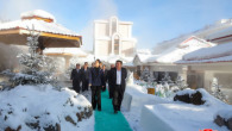 Kim Jong Un şi fiica sa au inaugurat o nouă staţiune montană luxoasă, Samjiyon Foto: Profimedia | Poza 1 din 9
