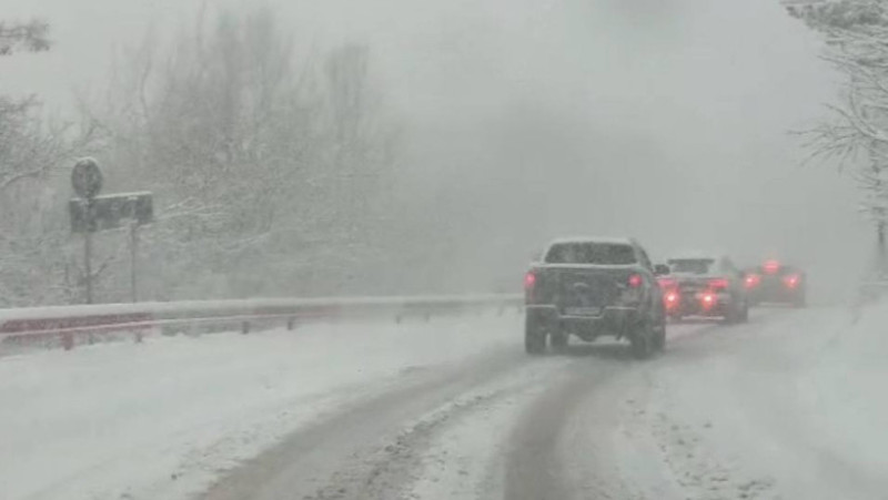 Zăpadă în Brașov - Poiana Brașov. Foto: Meteoplus/ Facebook