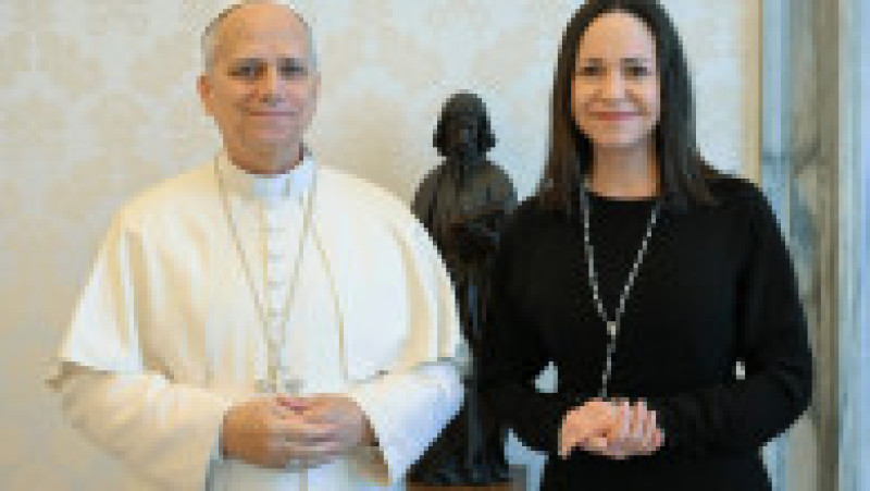Papa Leon a primit-o la Vatican pe lidera opoziţiei din Venezuela, Maria Corina Machado. Foto: Profimedia | Poza 1 din 3