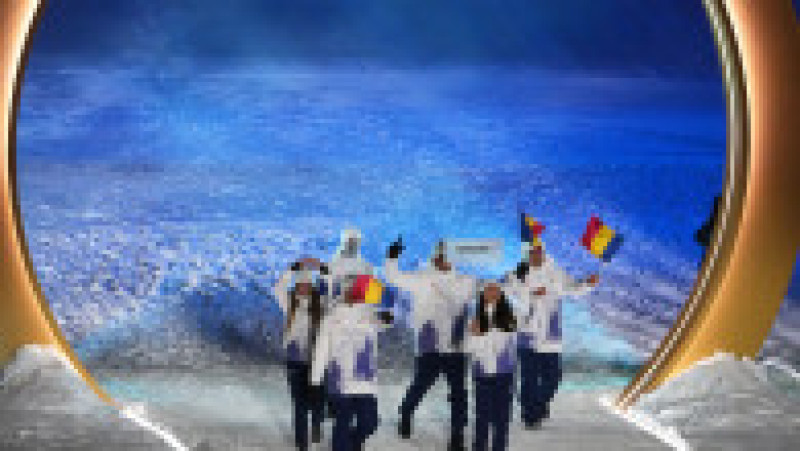 Delegația României defilând la ceremonia de deschidere a Jocurilor Olimpice de iarnă Milano-Cortina 2026. Foto Profimedia | Poza 3 din 5
