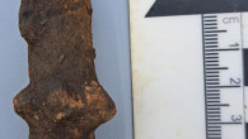 Figurină feminină veche de peste 7.500 de ani, descoperită de arheologi în apropierea municipiului Sfântu Gheorghe. Foto: Facebook/Muzeul Naţional al Carpaţilor Răsăriteni | Poza 6 din 9