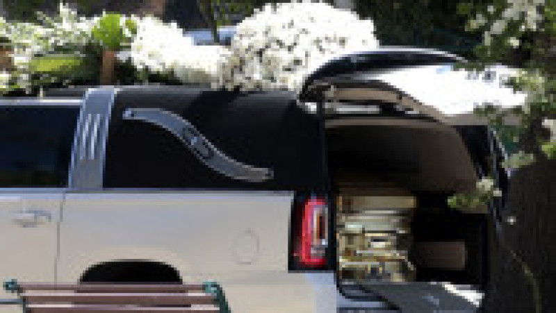 „El Mencho”, liderul celui mai important cartel de droguri din Mexic, a fost înmormântat într-un sicriu aurit. Foto: Profimedia Image | Poza 12 din 13