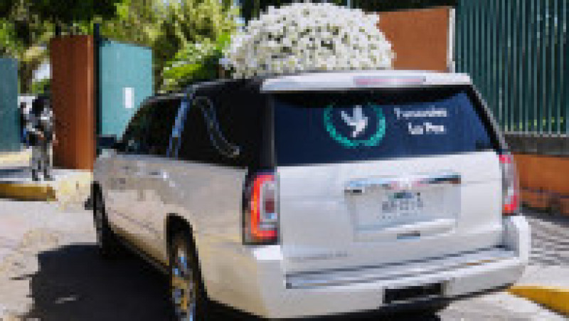 „El Mencho”, liderul celui mai important cartel de droguri din Mexic, a fost înmormântat într-un sicriu aurit. Foto: Profimedia Image | Poza 1 din 13