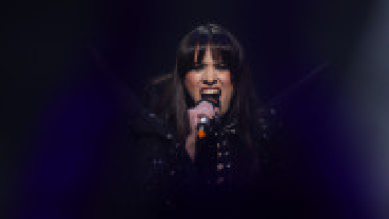 Alexandra Căpitănescu cântă alături de trupa sa în finala Eurovision România la sediul TVR din București, 4 martie 2026. Inquam Photos / George Călin | Poza 8 din 11