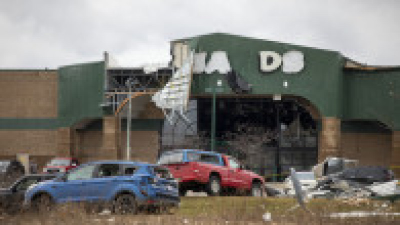 Stare de urgență după tornadele din SUA: cel puțin șase morți și pagube masive în Michigan și Oklahoma. Foto: Profimedia Images | Poza 12 din 14