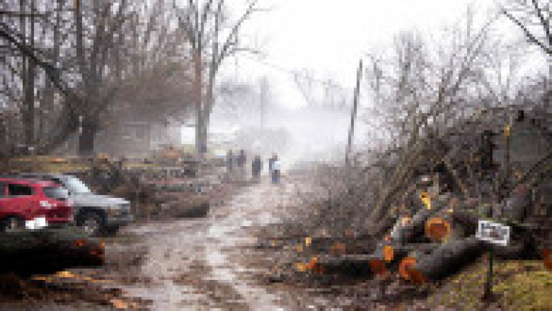 Stare de urgență după tornadele din SUA: cel puțin șase morți și pagube masive în Michigan și Oklahoma. Foto: Profimedia Images | Poza 13 din 14
