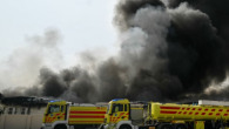 Un nor de fum se ridică în urma unui atac iranian raportat în districtul industrial din Doha, pe 1 martie 2026. Foto: Profimedis | Poza 6 din 11