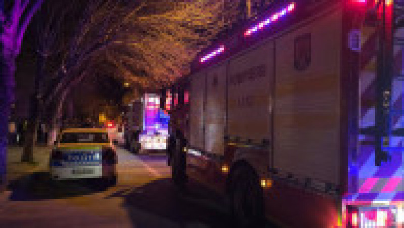 Explozie puternică într-un bloc din Călărași: 17 locatari evacuați, trei persoane au ajuns la spital. Foto ISU Călărași | Poza 5 din 8