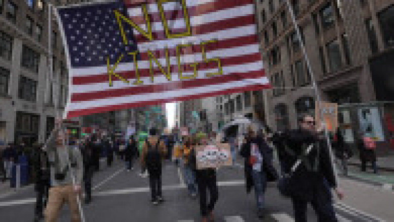 Cel puţin opt milioane de persoane au participat la marşurile anti-Trump „Fără regi”. Foto: Profimedia Images | Poza 10 din 12