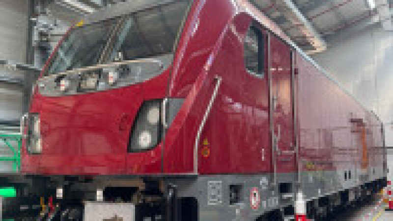 Prima locomotivă Alstom a fost livrată către ARF Foto: Facebook/Autoritatea pentru Reformă Feroviară | Poza 1 din 5
