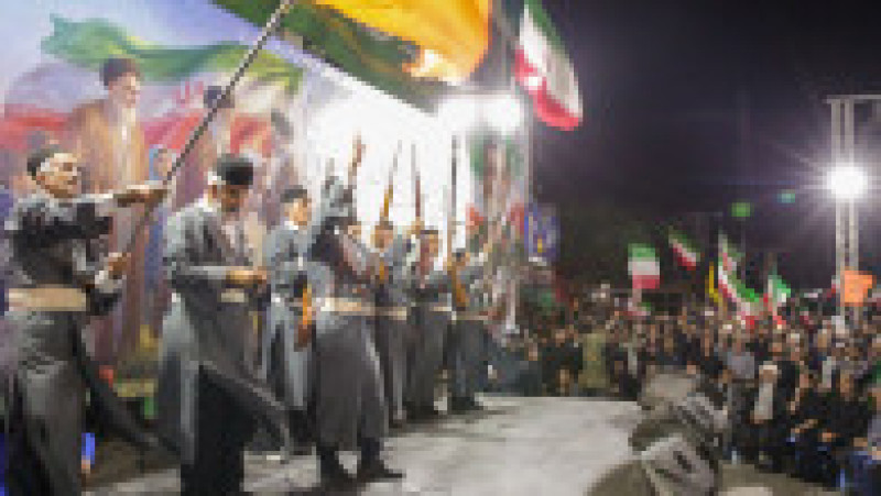 Susținătorii regimului din Iran participă la un miting. Foto: Profimedia | Poza 3 din 4
