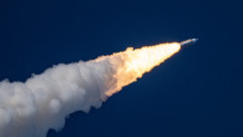 Puternica rachetă lunară a NASA a decolat miercuri seară din Florida, având la bord patru astronauţi care vor survola Luna peste câteva zile. Foto: Profimedia | Poza 14 din 15