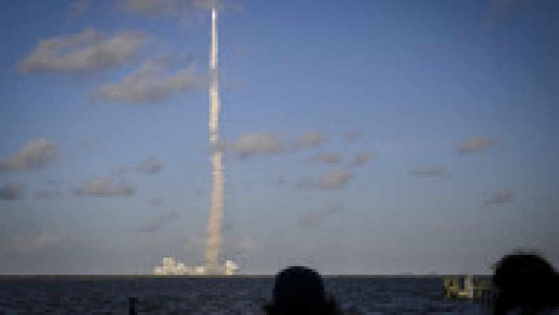 Puternica rachetă lunară a NASA a decolat miercuri seară din Florida, având la bord patru astronauţi care vor survola Luna peste câteva zile. Foto: Profimedia | Poza 10 din 15