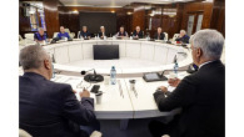 Ministrul interimar al Muncii, Dragoș Pîslaru, la consultări cu sindicatele. Sursa: Guvernul României | Poza 10 din 10