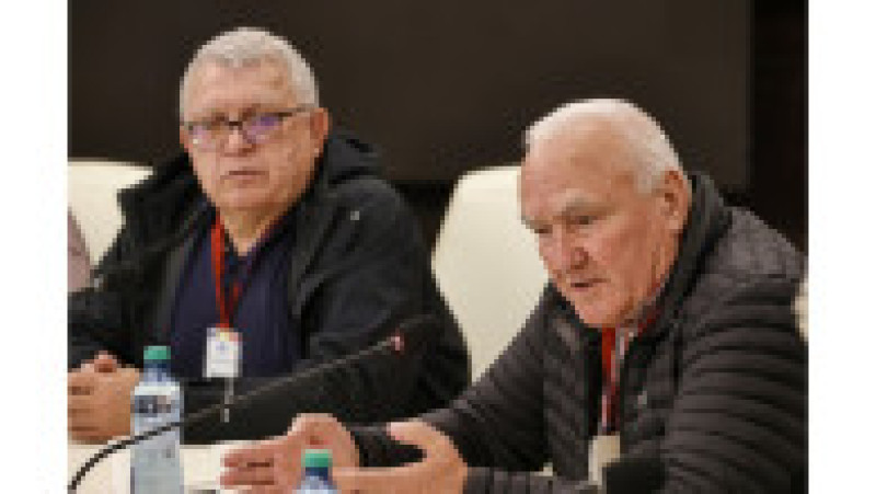 Ministrul interimar al Muncii, Dragoș Pîslaru, la consultări cu sindicatele. Sursa: Guvernul României | Poza 9 din 10