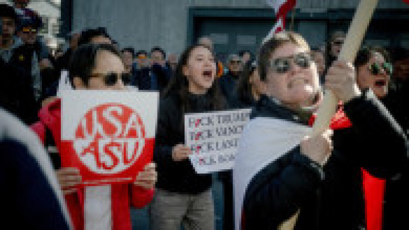 Manifestație împotriva noului consulat american din Nuuk, Groenlanda, joi, 21 mai 2026. Foto: Profimedia | Poza 3 din 6
