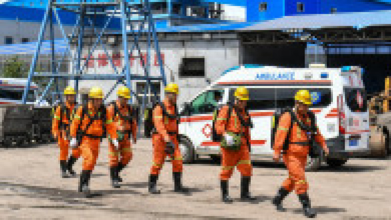 Salvatorii intervin la mina de cărbune din nordul Chinei unde a avut loc vineri, 22 mai, o explozie Foto: Profimedia | Poza 6 din 6