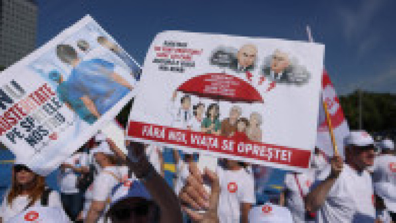 Sindicaliști ai Sanitas protestează în fața guvernului, București 3 iunie 2026. Foto: Inquam Photos / George Călin | Poza 3 din 9