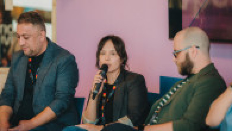 Valentin Savu (OFIC), Ilinka Teodorescu (CNC), Marius Leftărache (Avanpost) - Festival de la Cannes 2026
Foto: Nicolae Anghel pentru JIDVEI | Poza 10 din 20