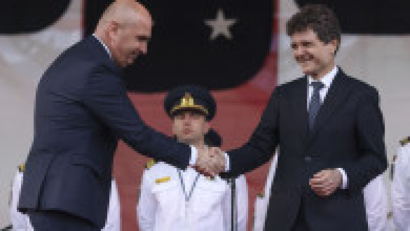 Ilie Bolojan (stânga) și Nicușor Dan (dreapta) la recepția organizată de ambasada Statelor Unite ale Americii în România cu ocazia ZIlei Independenței (24 iunie 2026). Foto: Inquam Photos / George Călin | Poza 3 din 10
