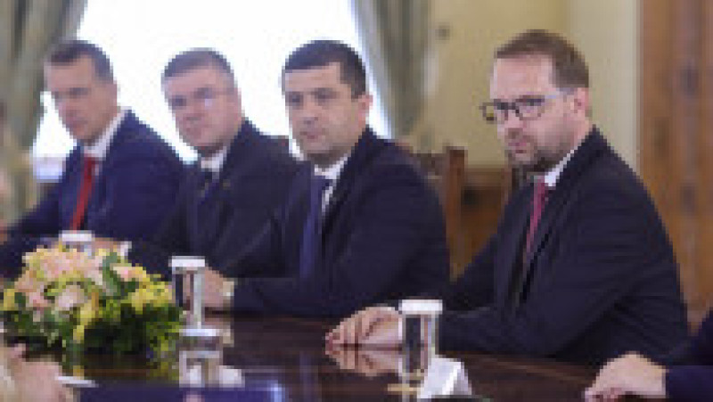 Consultări cu partidele la Cotroceni. Inquam Photos / Octav Ganea | Poza 4 din 4