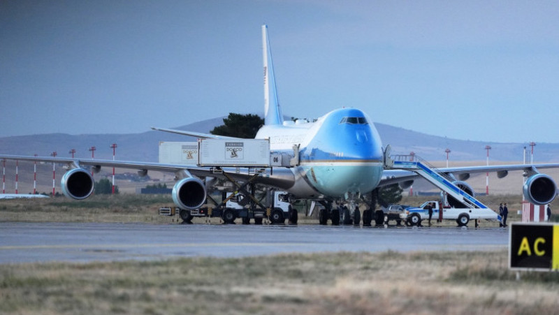 Trump a plecat acasă cu versiunea mai veche a avionului Air Force One. Foto: Profimedia Images