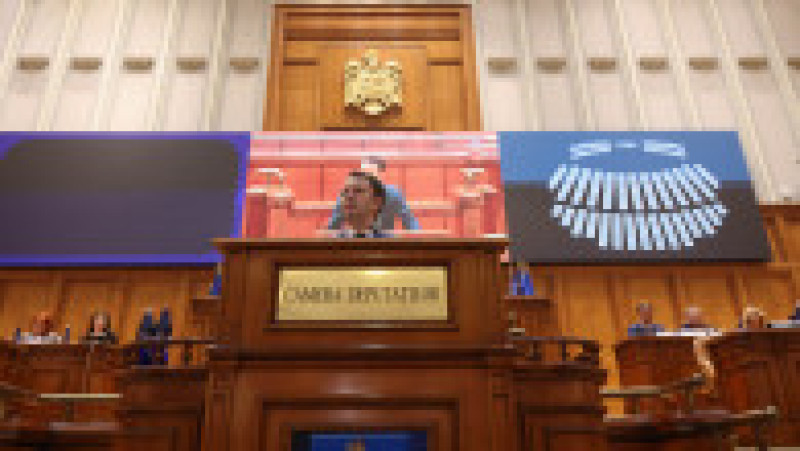 Ședința în plenul reunit al Camerei Deputaților și Senatului în care se dezbate și votează învestirea guvernului condus de Siegfried Mureșan, la Palatul Parlamentului din București, 30 septembrie 2026. Inquam Photos / George Călin | Poza 7 din 11