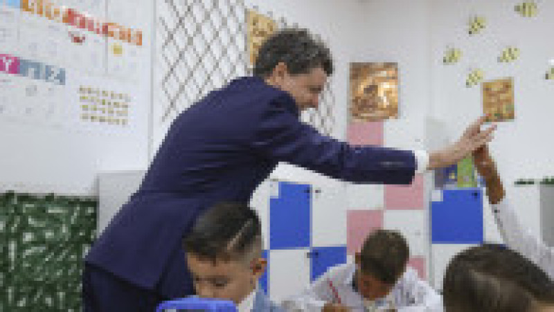 Nicușor Dan, la deschiderea de an scolar la Scoala Gimnaziala nr 1 din Curcani, Călărași. Foto: Inquam Photos / Octav Ganea | Poza 1 din 9
