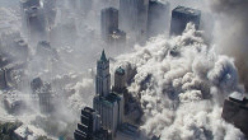 Imagine a World Trade Center din 11 septembrie 2001, obținută de la Departamentul de Poliție al orașului New York. Fotografiile aeriene au fost realizate de Unitatea de Aviație a Poliției din New York și prezintă urmările atacului terorist. Foto:Greg Semendinger/NYPD / Shutterstock Editorial / Profimedia | Poza 4 din 5