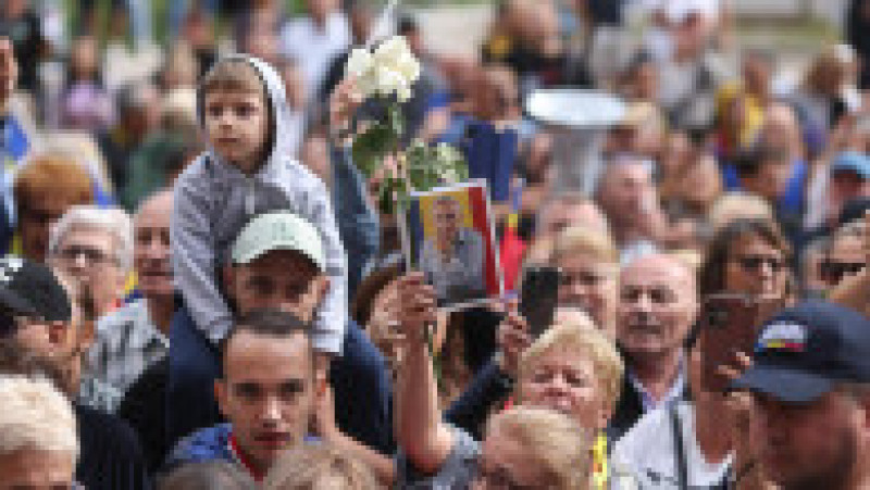 Călin Georgescu, după ce a scăpat de arestul preventiv la Tribunalul București, 22 septembrie / Sursă foto: Inquam Photos / George Călin | Poza 4 din 9