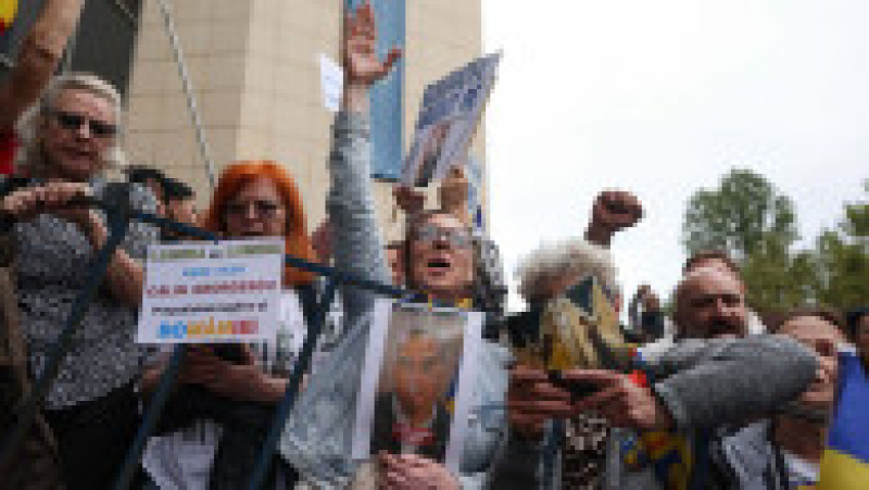 Călin Georgescu, după ce a scăpat de arestul preventiv la Tribunalul București, 22 septembrie / Sursă foto: Inquam Photos / George Călin | Poza 5 din 9