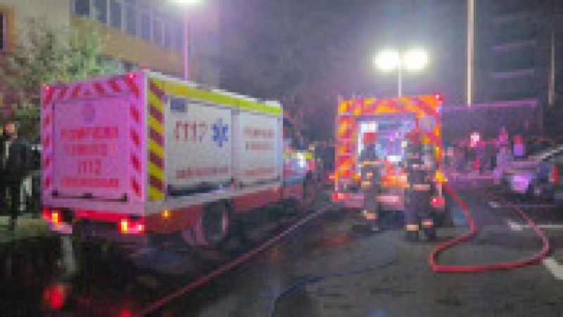 Incendiu la un bloc din Suceava: locatarii au fost evacuați. Foto: Instituția Prefectului - județul Suceava﻿/ Facebook | Poza 2 din 4