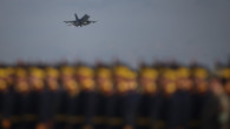 Ceremonia organizată la Baza 86 Aeriană „Locotenent Gheorghe Mociorniţă” cu prilejul Zilei Armatei Române, în comuna Borcea, județul Călărași, 25 octombrie 2026. Foto: Inquam Photos / George Călin | Poza 3 din 9