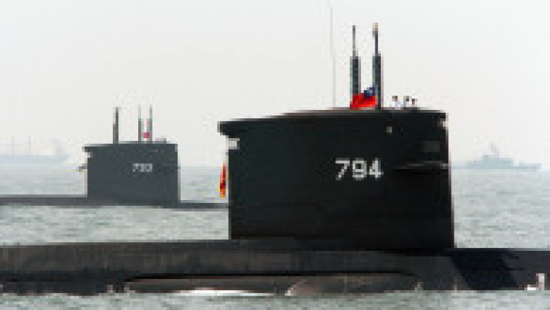 Două submarine de producție olandeză fotografiate în 2004. Foto: Profimedia | Poza 3 din 5