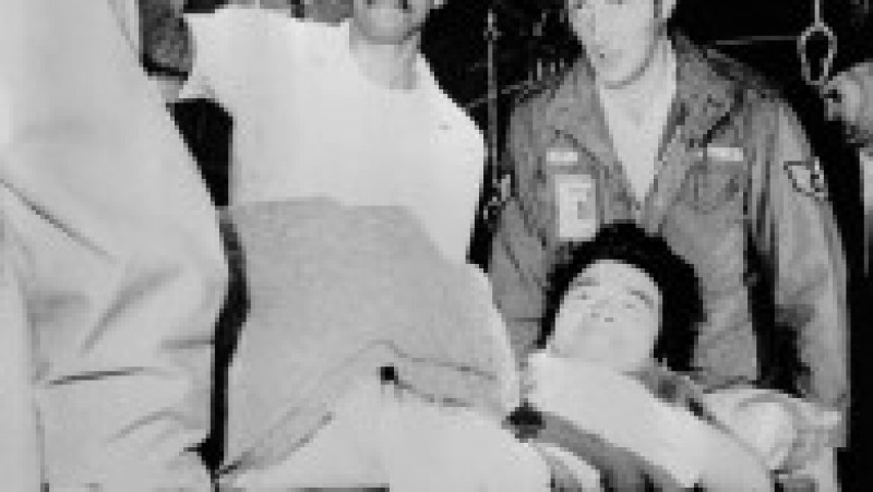 Steven Sung, sunetist pentru NBC News, supraviețuitor al ambuscadei de pe pista din Guyana în care a murit congresmanul Leo Ryan. 19 noiembrie 1978. Sursa foto: Profimedia Images | Poza 11 din 22