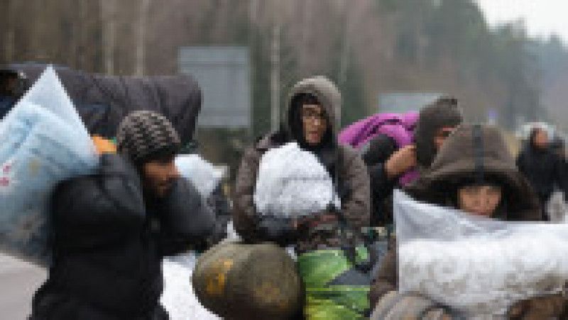 Belarusul a început să evacueze taberele de refugiați de la granița cu Polonia Foto: Profimedia Images | Poza 8 din 17